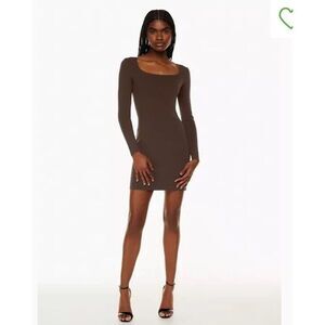 Aritzia Babaton Rego Sculpt Knit‎ Dress Long Sleeve Body Con Mocha Brown Small